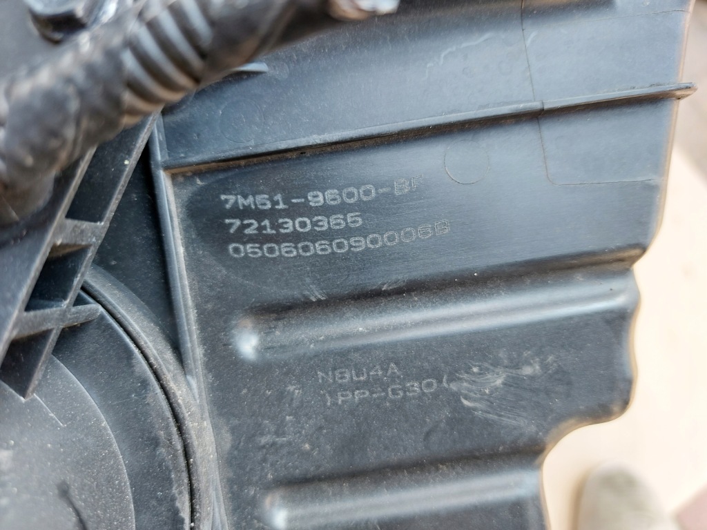 фото №6, Корпус фільтра повітря ford kuga mk1 2.0 tdic