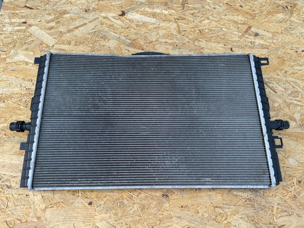 Купити Радіатор води tesla y model 3 1493395-ch-a