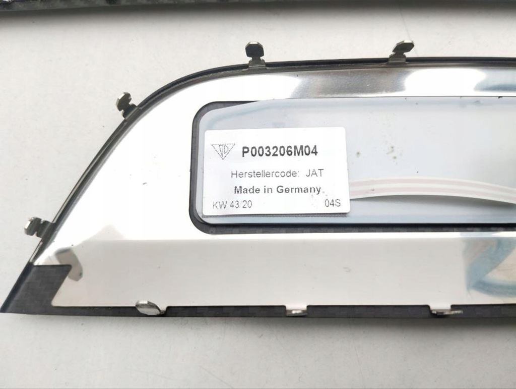 фото №14, Porsche taycan 9j1 2021 пороги