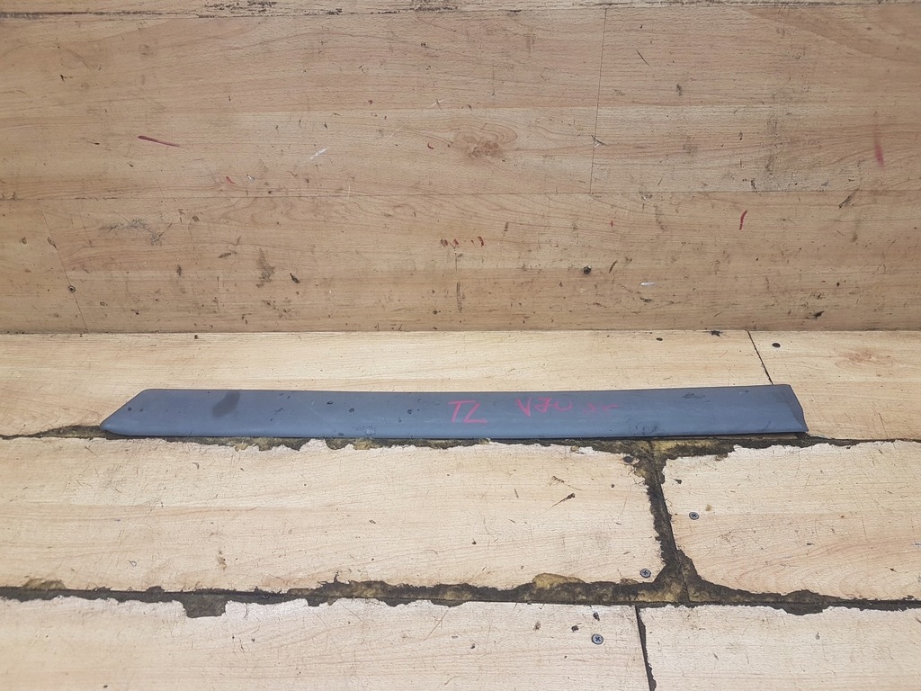 фото №1, Молдинг бічна двері задня ліва volvo v70 xc