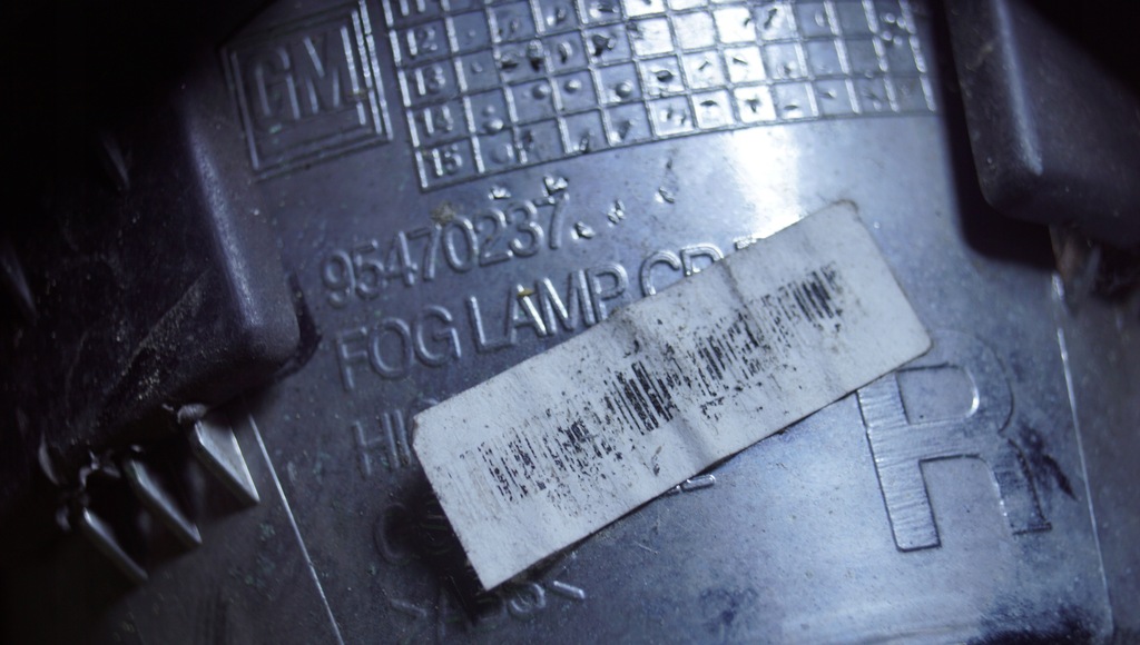 фото №12, Решітка протитуманної фари бампера права opel mokka a 95470235