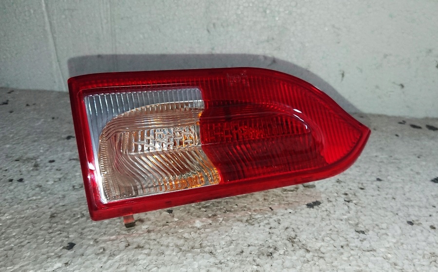 Купить Лампа левая задняя opel 13226854