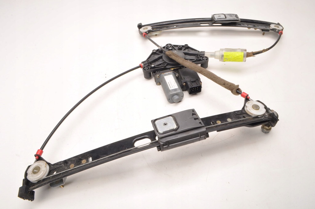 фото №10, Aston martin db9 подъемник механизм стекло правый перед 3d 4g43-f23200-ac