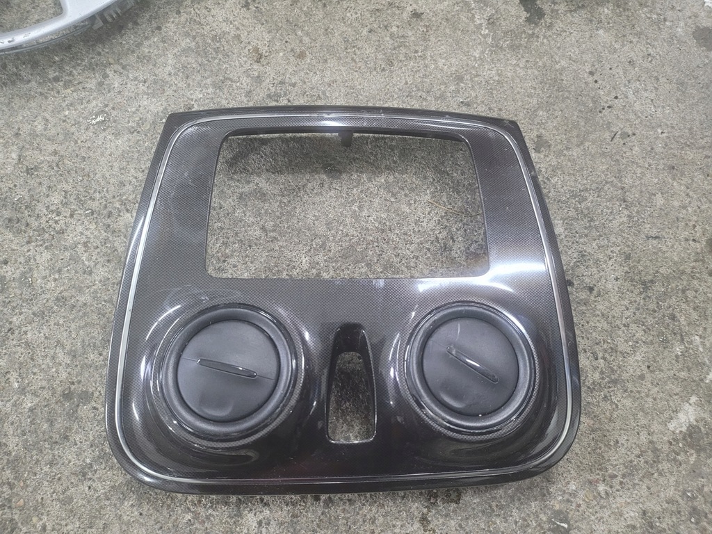 фото №1, Sandero ii корпус дисплея 682603655r