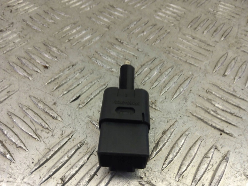 фото №5, Nissan navara d23 2016 датчик тормоза ручного / стояночного