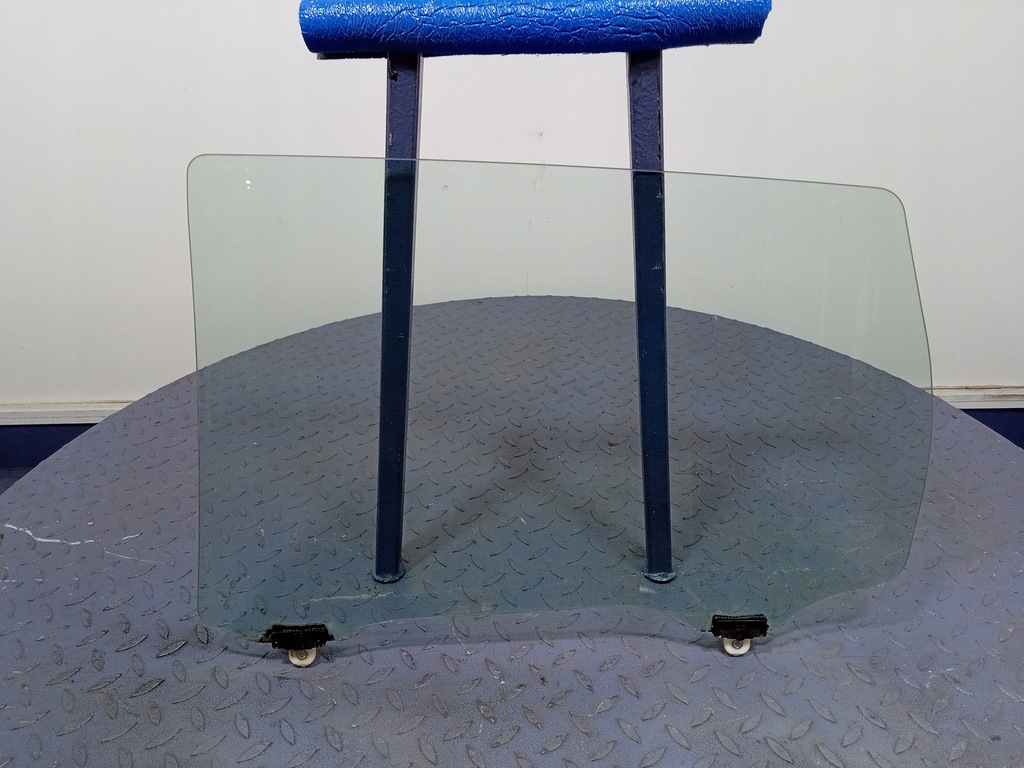 фото №2, Citroen c4 aircross скло двері задня права