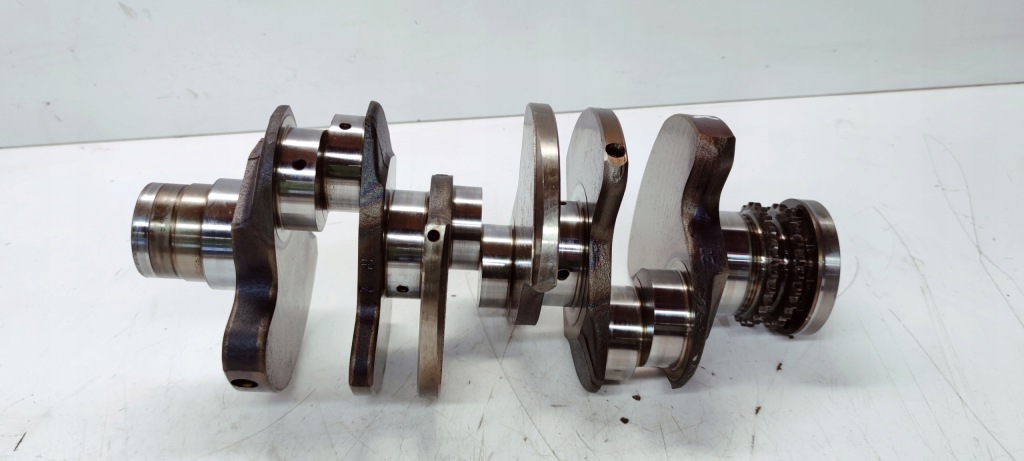 Wał колінчастий audi a4 b7 a6 c6 3.2 fsi auk bkh 06e101h 06eh 46 Зі Шроту