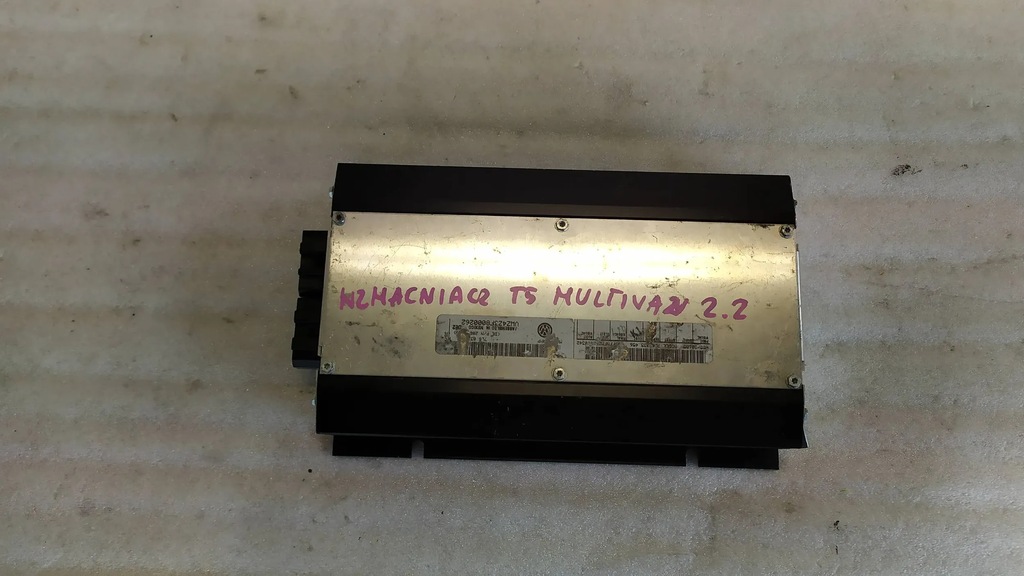 фото №2, Усилитель аудио vw multivan t5