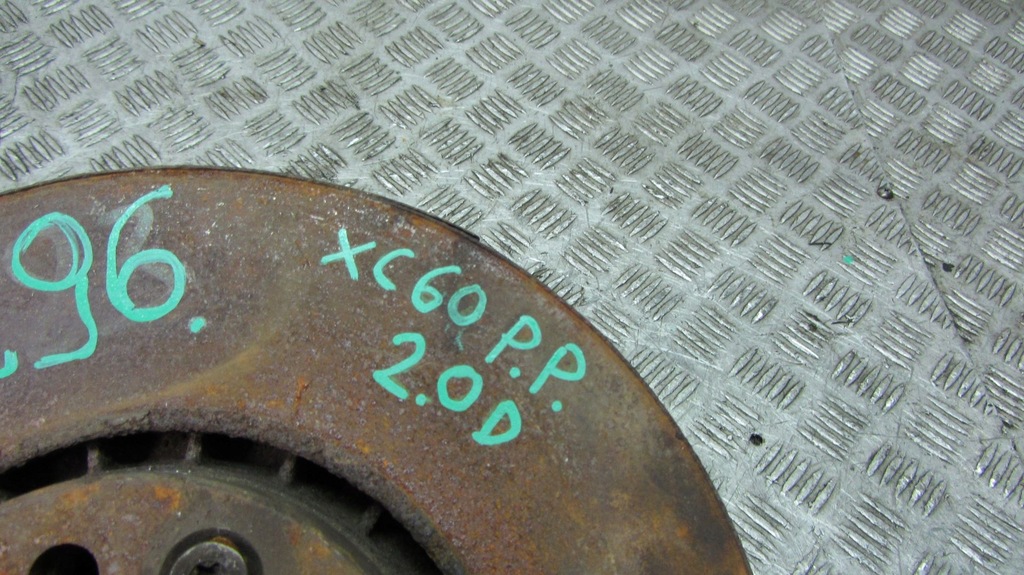 фото №10, Volvo xc60 поворотный кулак правая перед 08-13