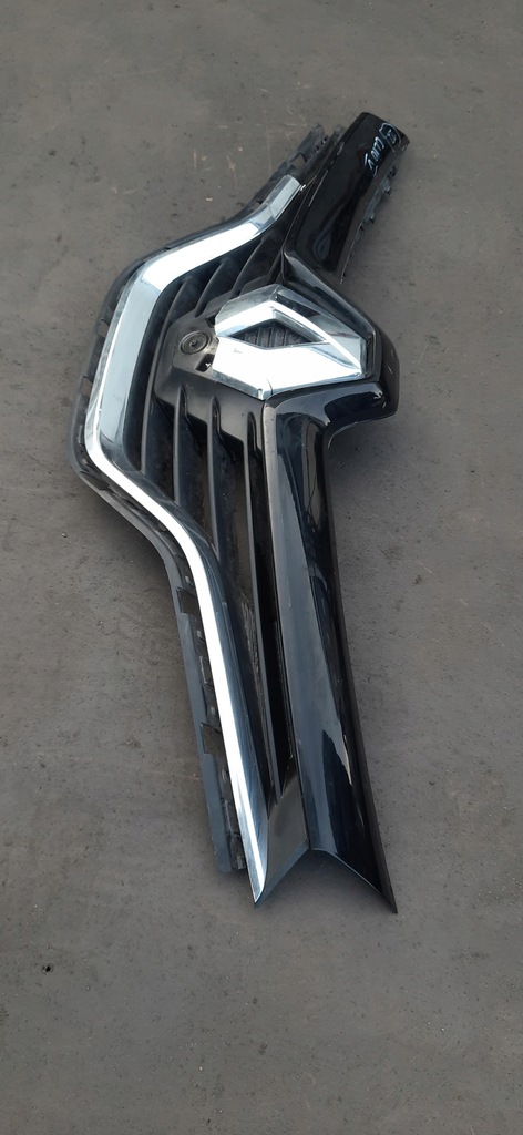 фото №3, Решётка радиатора решётка радиатора бампера перед хром renault clio v 623102335r