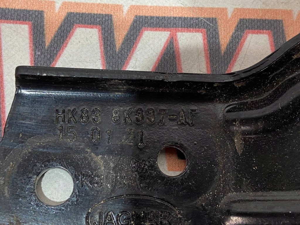 Кронштейн кронштейн радіатор правий f-pace x761 hk838k337 Зі Шроту