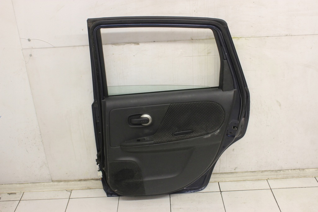 фото №11, Двері праве правий задня nissan note e11 2006- bw9
