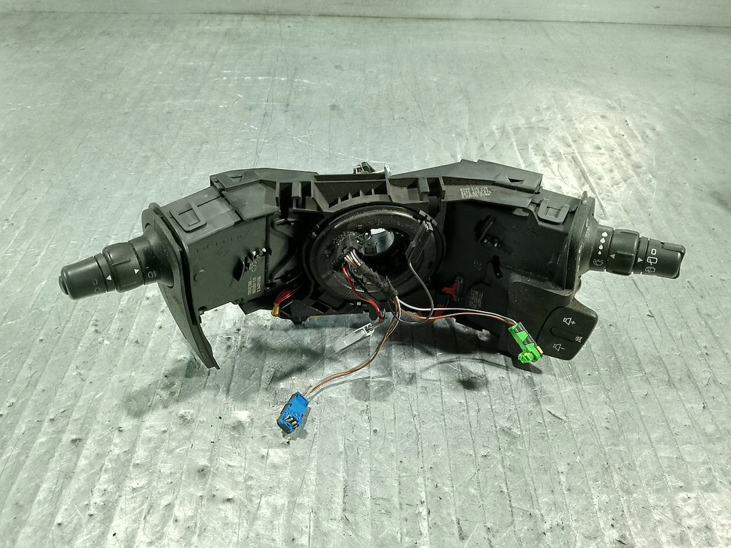 фото №1, Переключатель комбинированный renault modus 8200245438 8200243503 1.5 dci