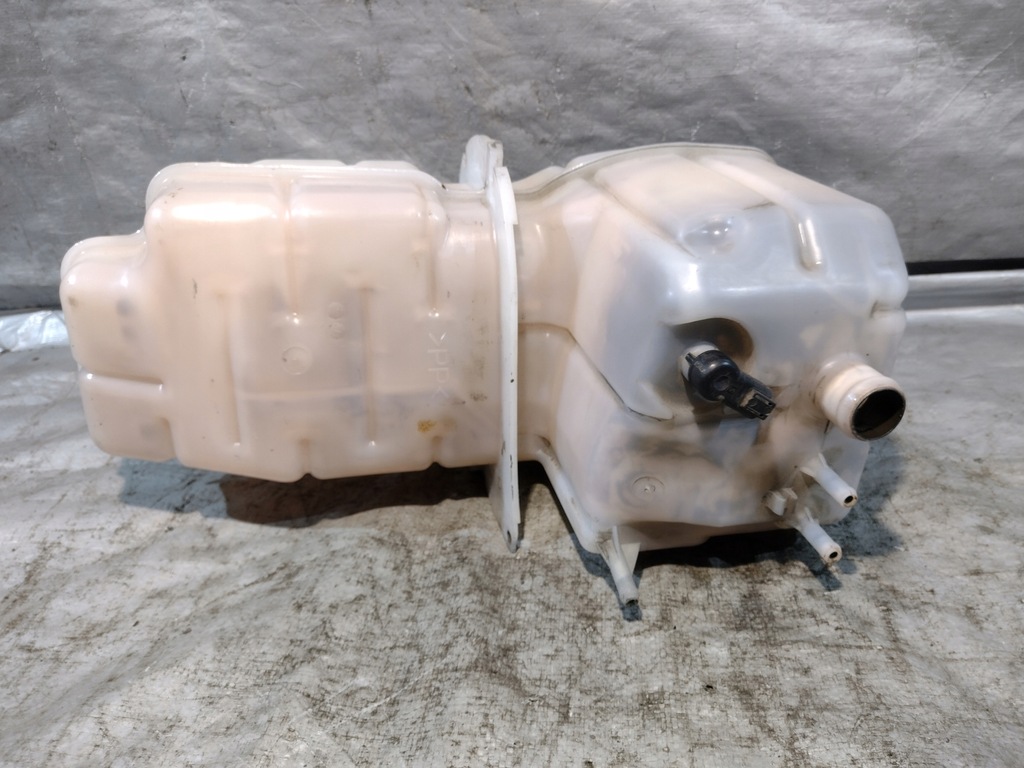 фото №10, Бак расширительный scania r 8ma376705-461