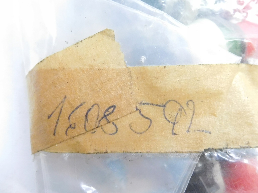 Купити Форсунка opel astra f оригінальний номер 1608592