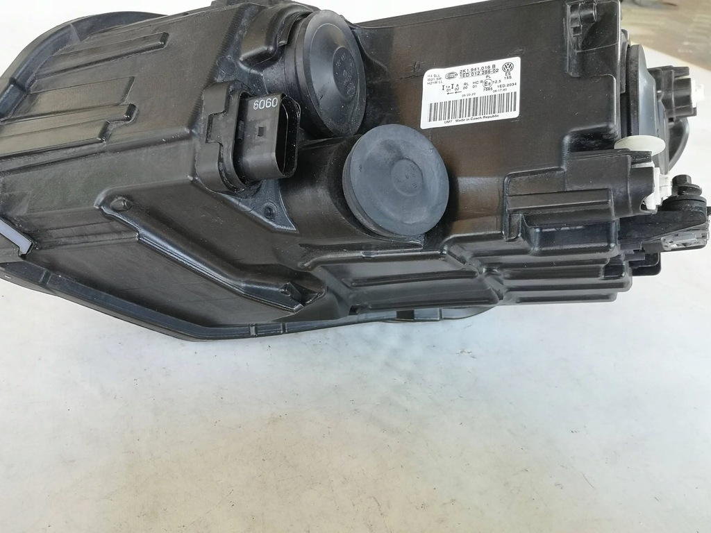 фото №6, Vw caddy 2k1 lift - лампа правая обычная polecam