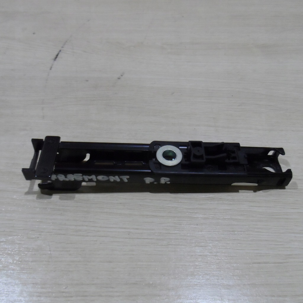 фото №7, Ползунок регулировка поперечина 605300800f fiat freemont 12r