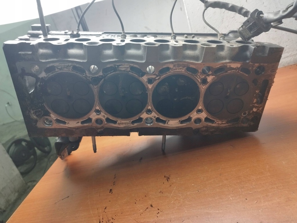 фото №6, Головка двигателя ford volvo citroen peugeot 2.0hdi 9641752610 v45