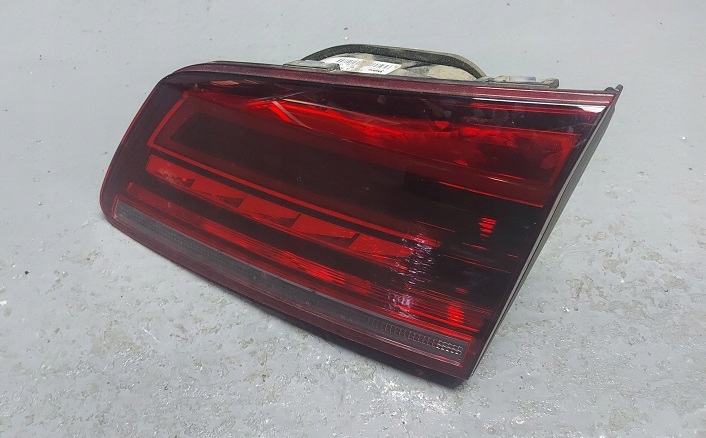 фото №1, Vw golf sportsvan lift лампа задняя задняя правая led