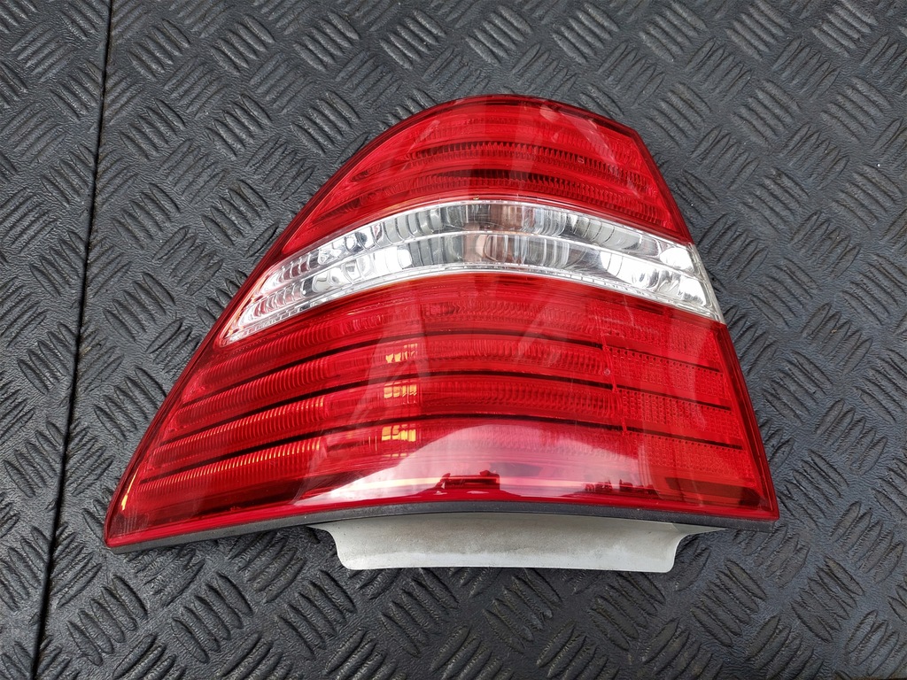 фото №1, Лампа задняя задняя левая lexus ls 430 lift