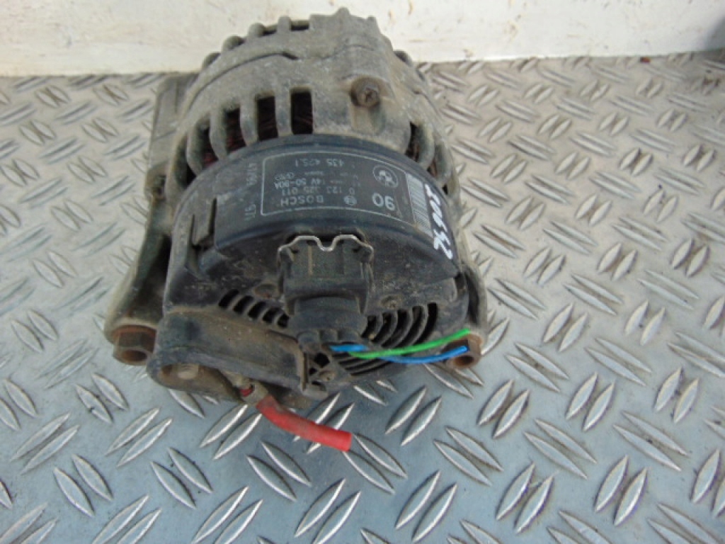 Bmw seria 3 e46 1,9b 118km генератор --- Оригинал