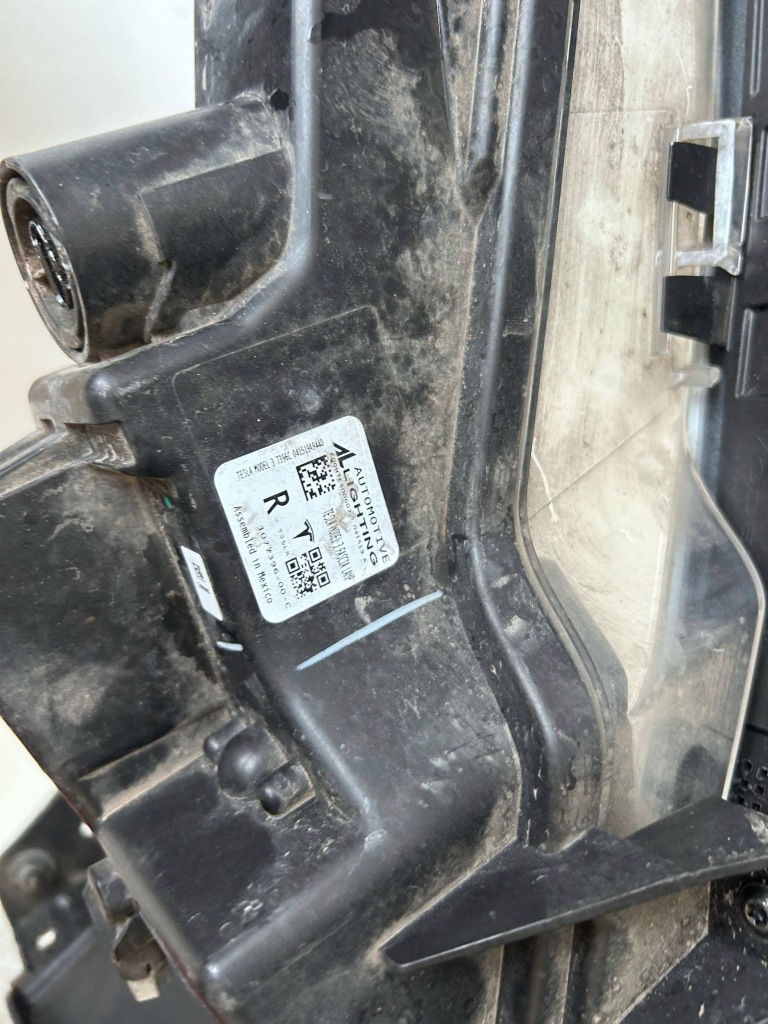 фото №6, Tesla model 3 бампер перед 1077396-00-c оригінал