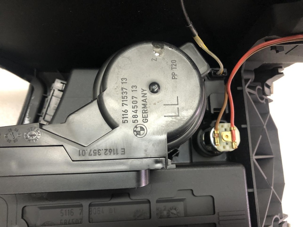 фото №15, Tunsel средний подлокотник 7153713 bmw e90