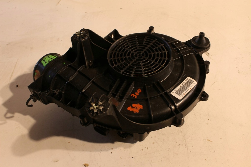 фото №11, Вентилятор воздуходувка 290924004r двигателя renault zoe