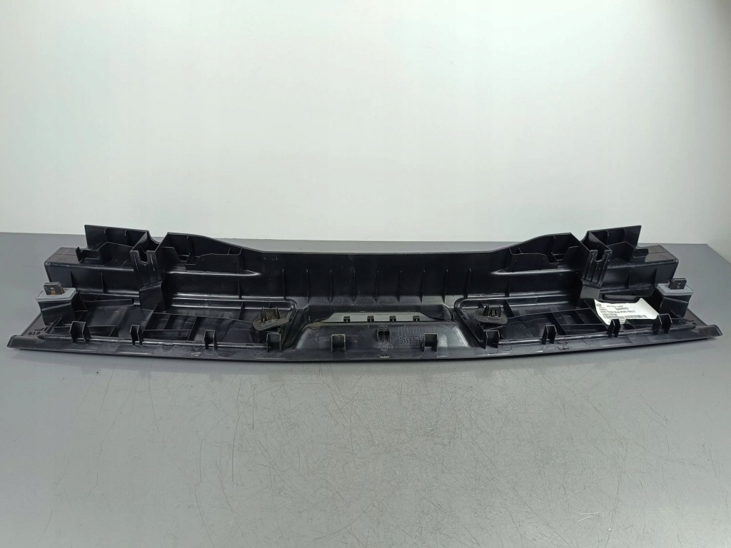 2018 jaguar f-pace накладка порог багажника 632110130 Недорого