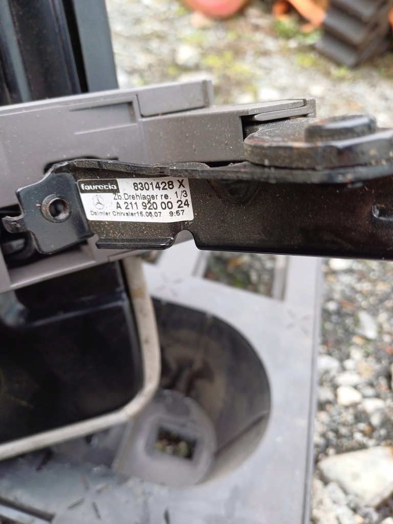 фото №15, Mercedes e-klasa w211 sedan заднее сиденье isofix foteliki dla dzieci