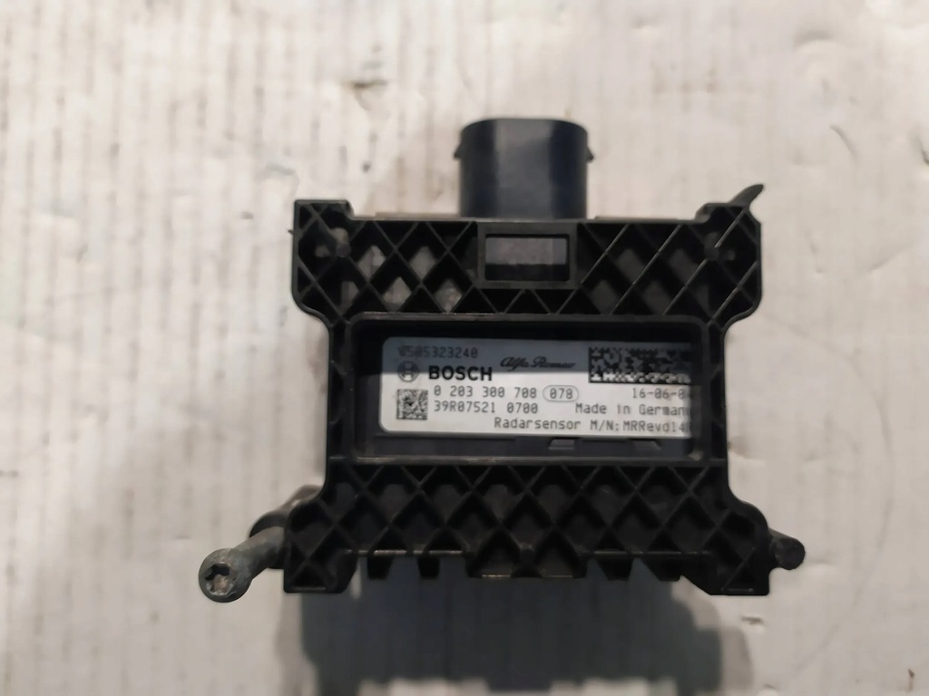 фото №1, Радар датчик поперечина alfa romeo giulia радар acc 0203300708