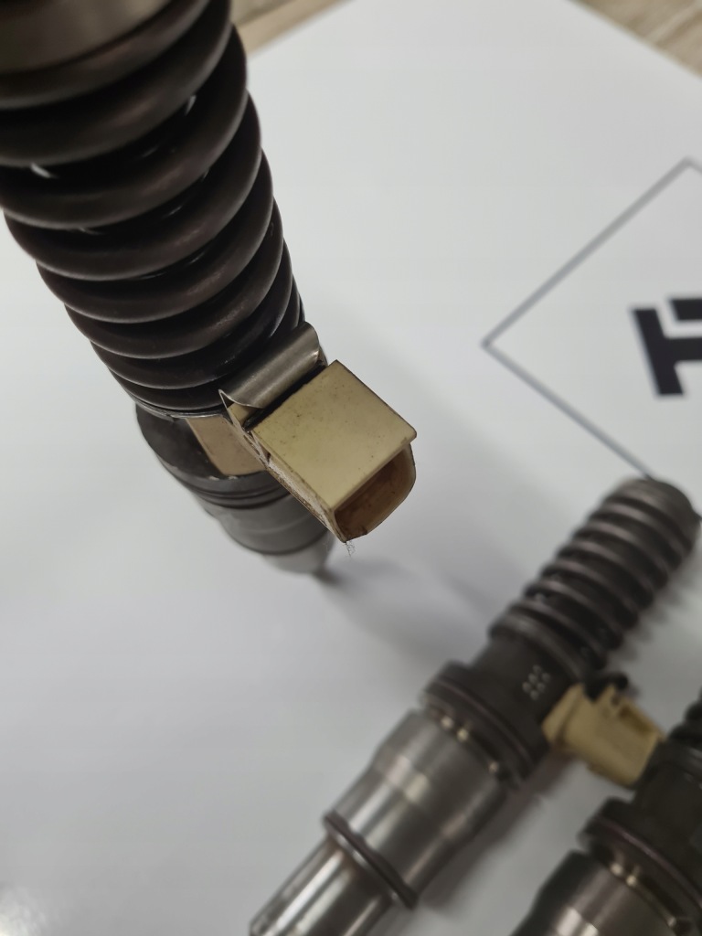 фото №4, Насос-форсунки форсунки renault magnum dxi 13 volvo fh 13 fm 13