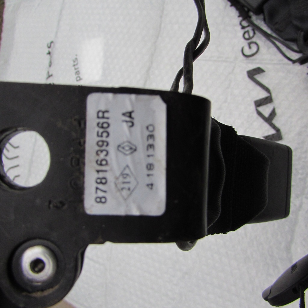 фото №5, Защёлки ремней безопасности задняя renault zoe