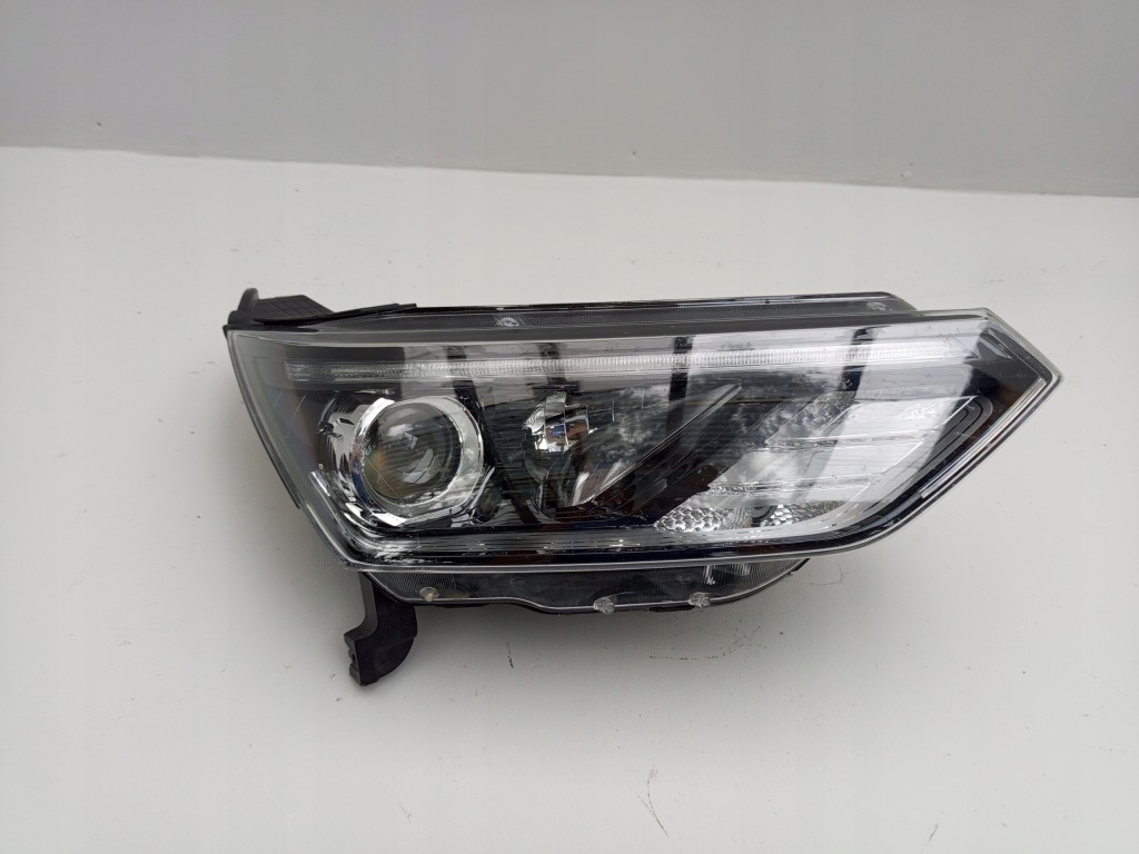 Ssangyong korando iv 19- лампа led передняя правая правый перед 8310237101 ÷ с Разборки