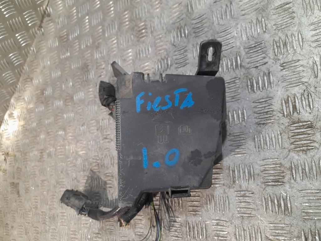 Купить Коробка предохранителей ford fiesta mk7 рестайлинг  1,0 год 12-17 8v51 14b144