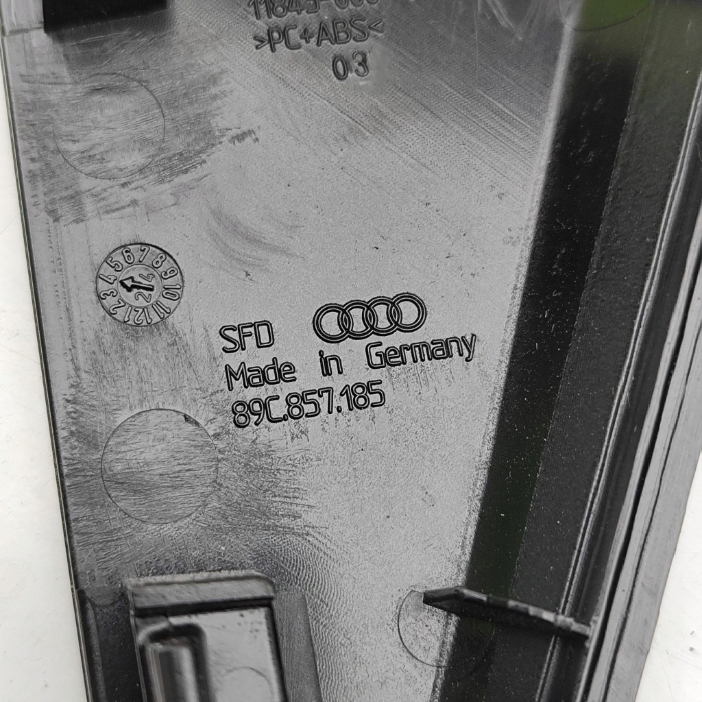 фото №6, Audi q4 sportback e-tron 2024 рамка бардачка панелі приладової панелі