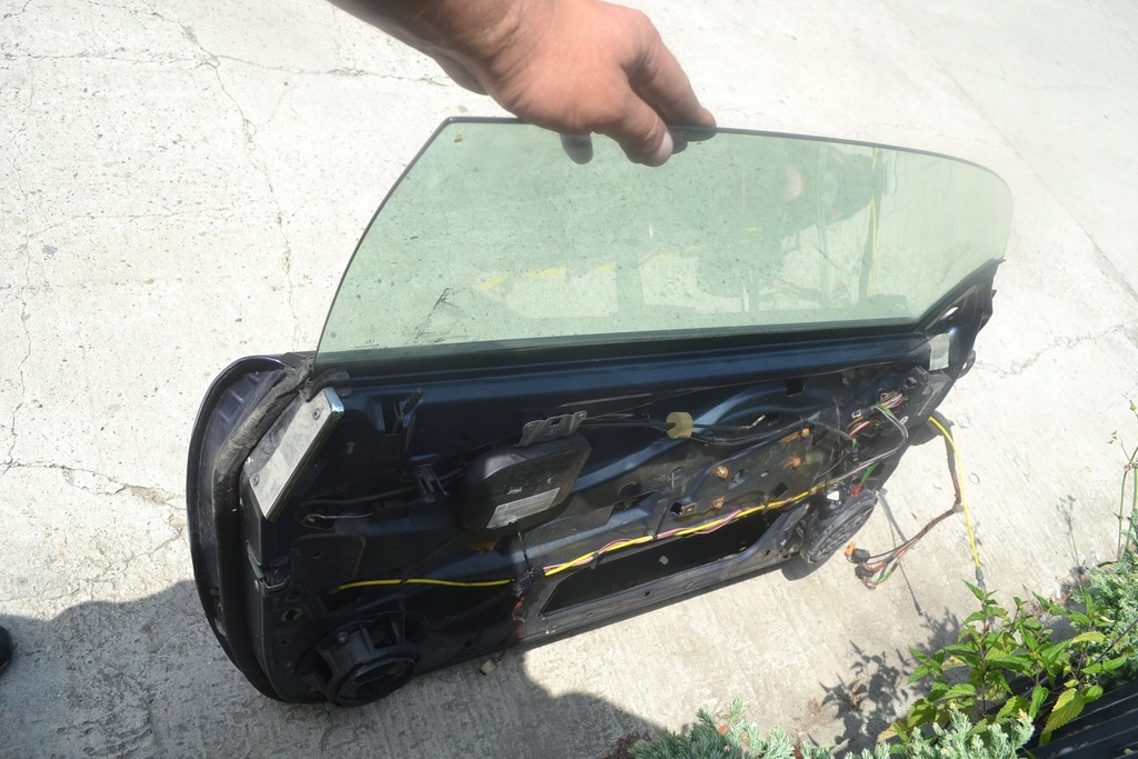 фото №5, Дверь левая перед передние clk w209