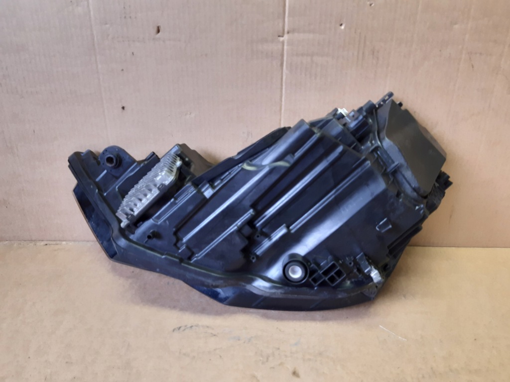 фото №7, Audi a6 c8 4k0 лампа передня права full led