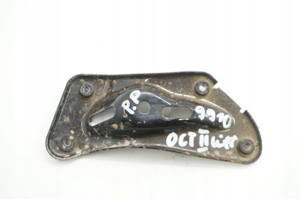 фото №1, Octavia ii lift кронштейн крыла правый перед 9910