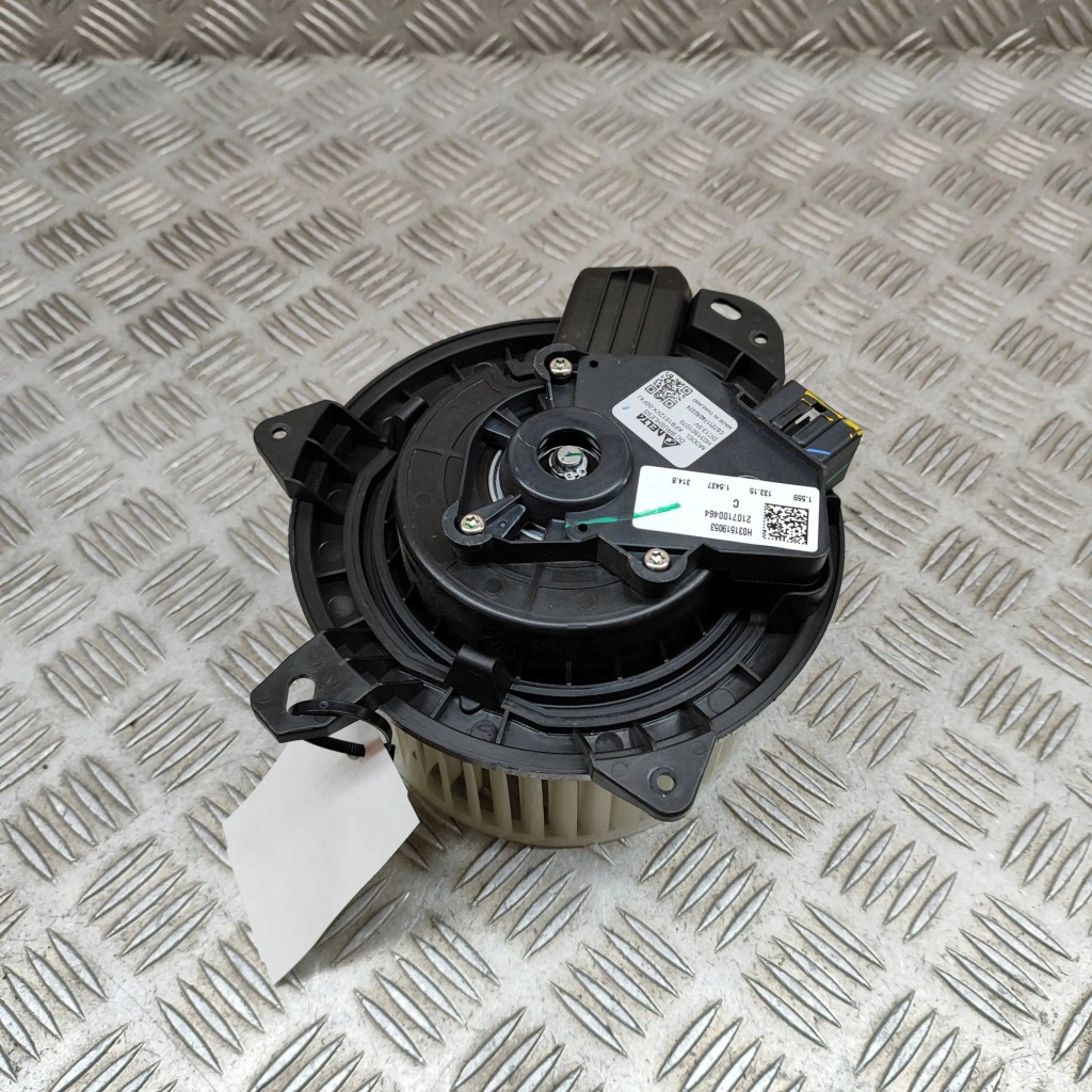 фото №2, Tesla model y 2021 вентилятор обдув / повітродувка