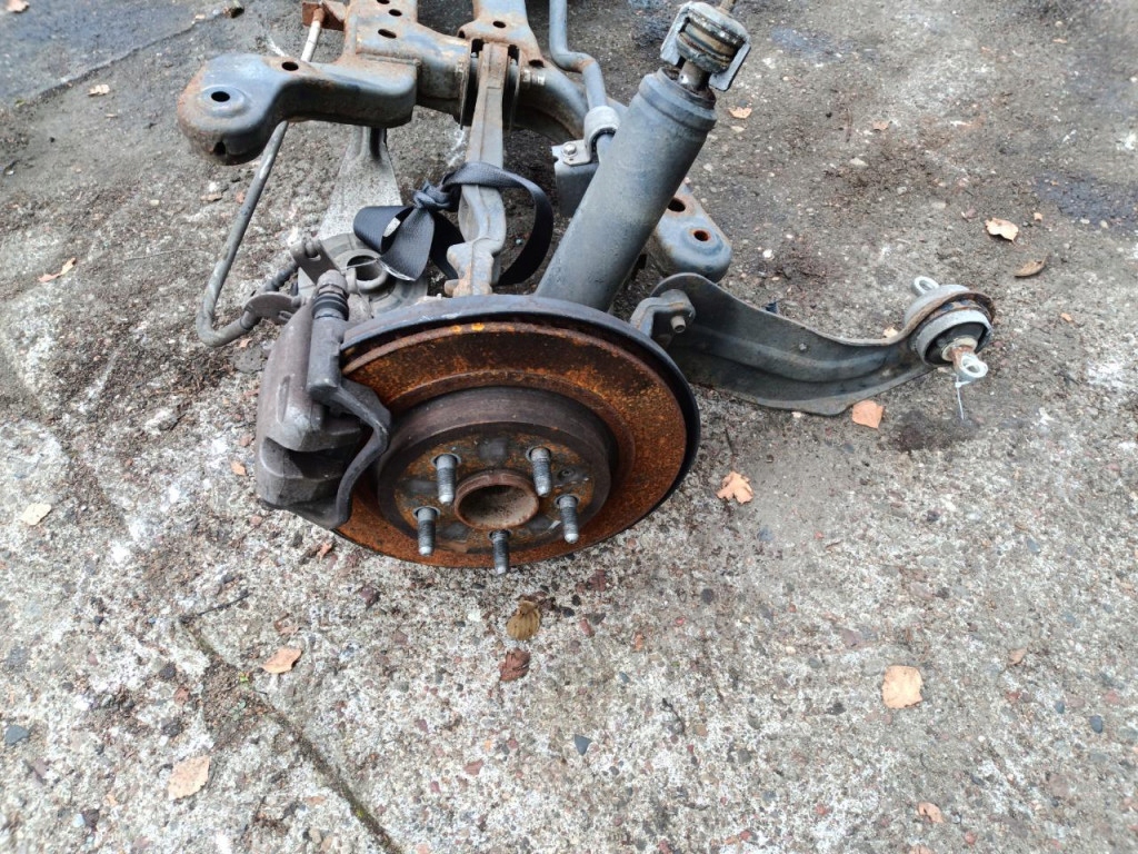 фото №10, Opel insignia a kombi балка підвіска задня kpl