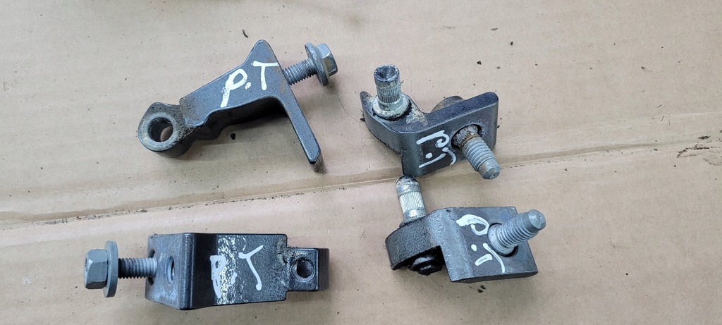 фото №1, A6 c7 4g s6 петля петлі двері праве правий задня lz7s