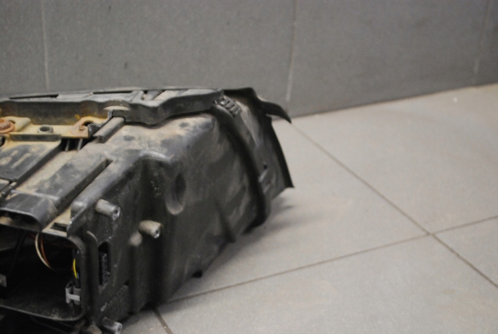 фото №13, Лампа левый перед ксенон подсветка audi a8 d3 uk