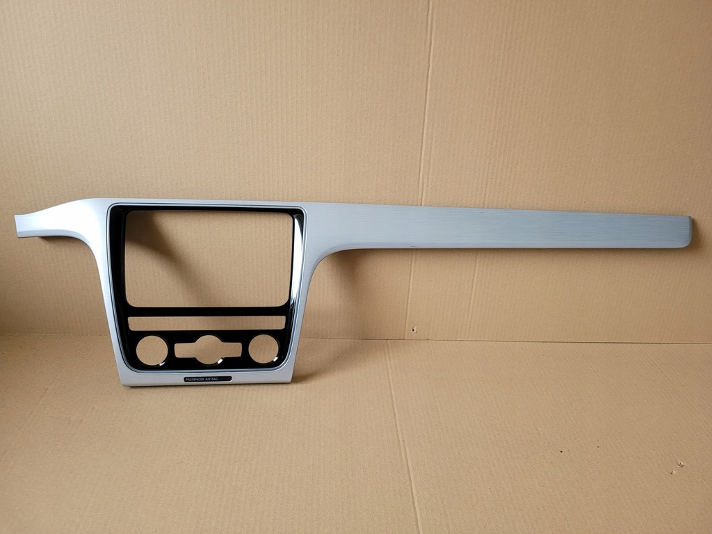 фото №1, Dekor радио консоли vw passat b7 usa 561858336