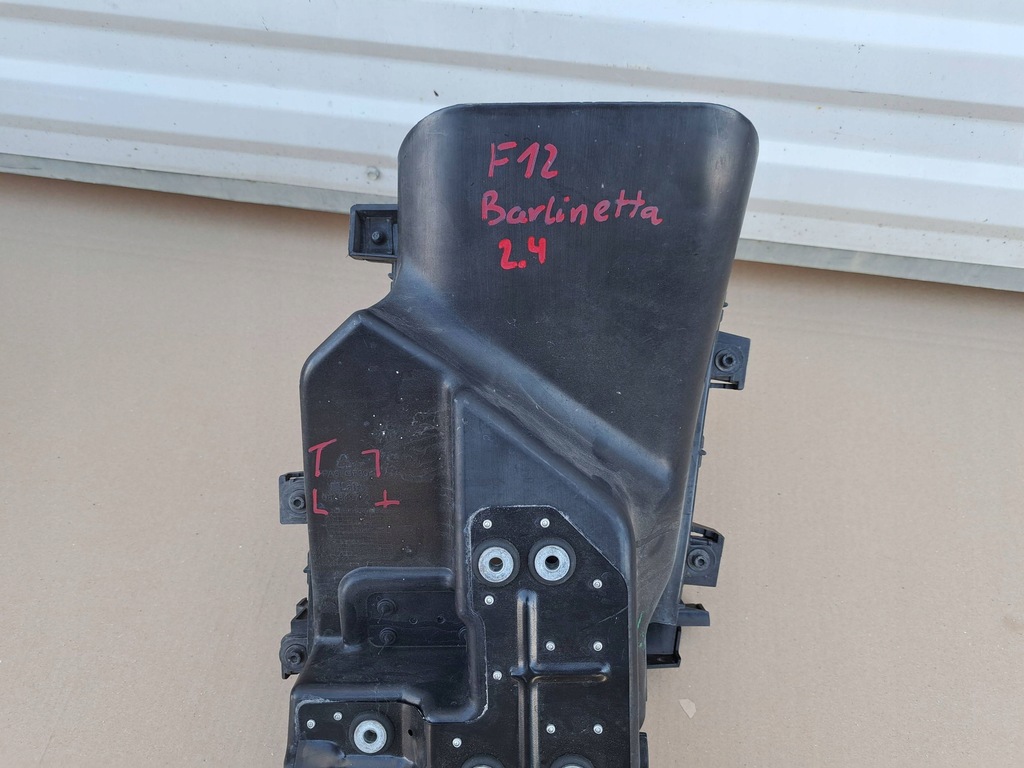 фото №8, Впуск повітропровід повітря element пластиковий ferrari f12 berlinetta ліва