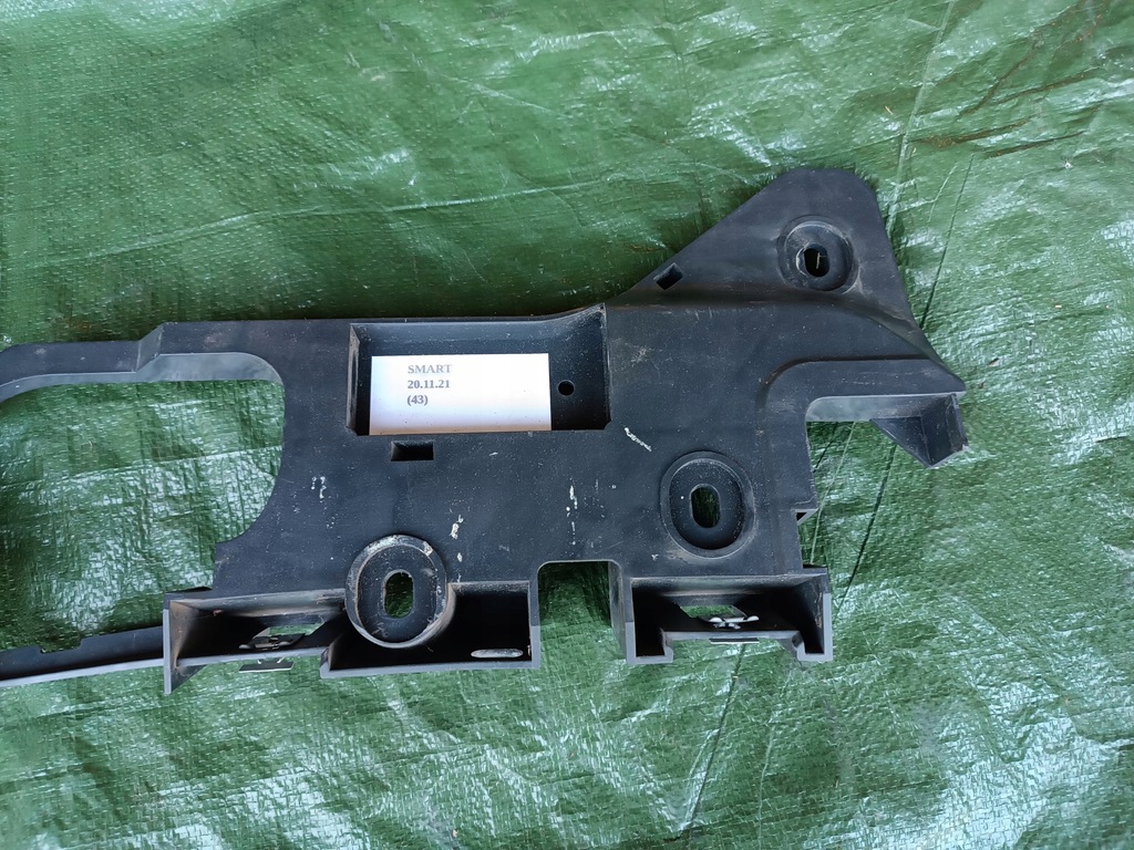 фото №9, 0000916v015 smart 450 i fortwo направляющая бампера крыла правый перед