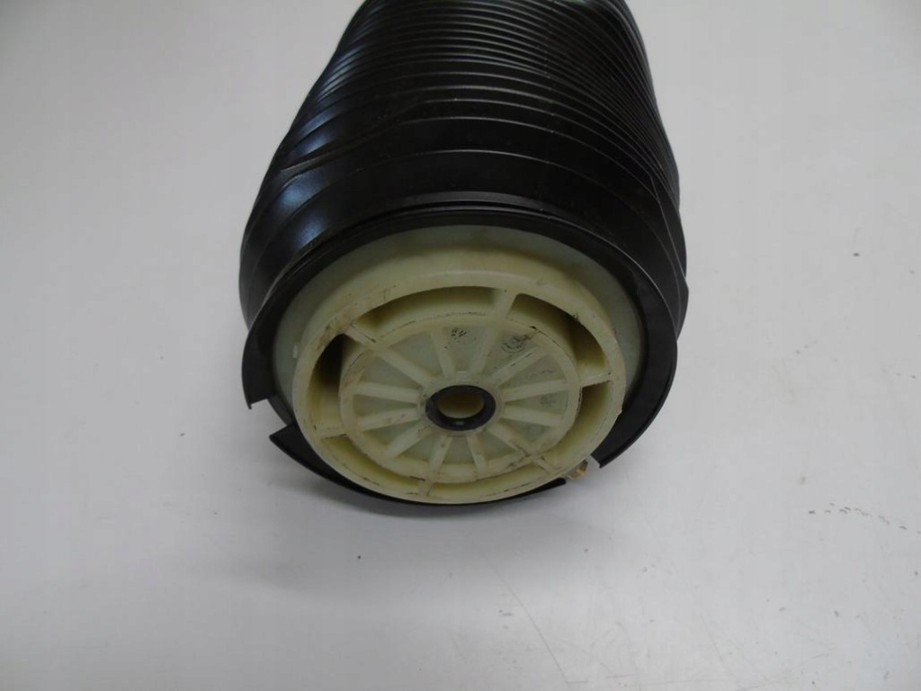 фото №2, Подушка амортизатора задняя airmatic mb w212 212