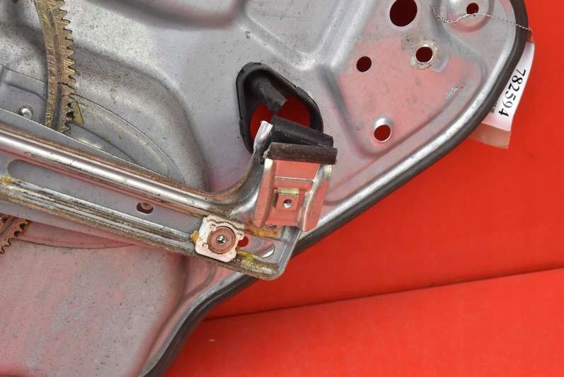 фото №10, Підйомник скло лівий задня 8679081rh volvo s40 2 ii 04-07