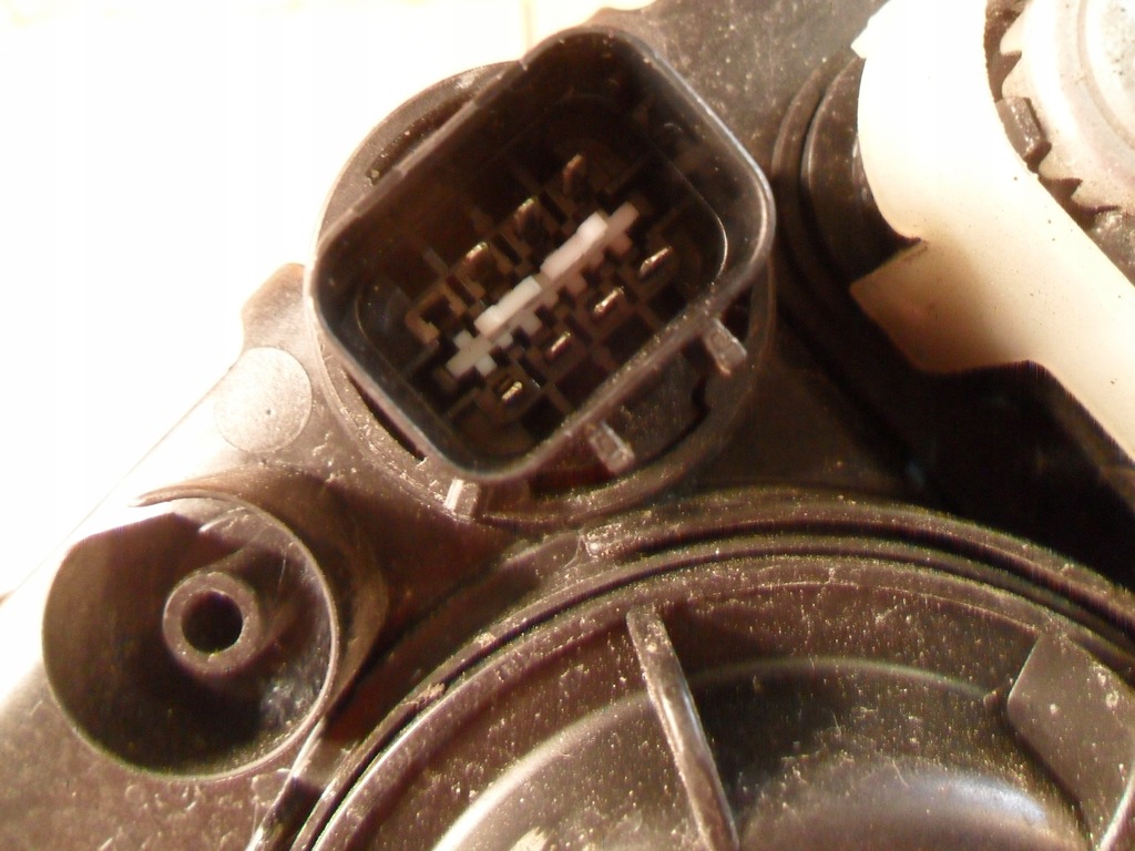 фото №15, Hyundai i10 2 ii 13- лампа права передня