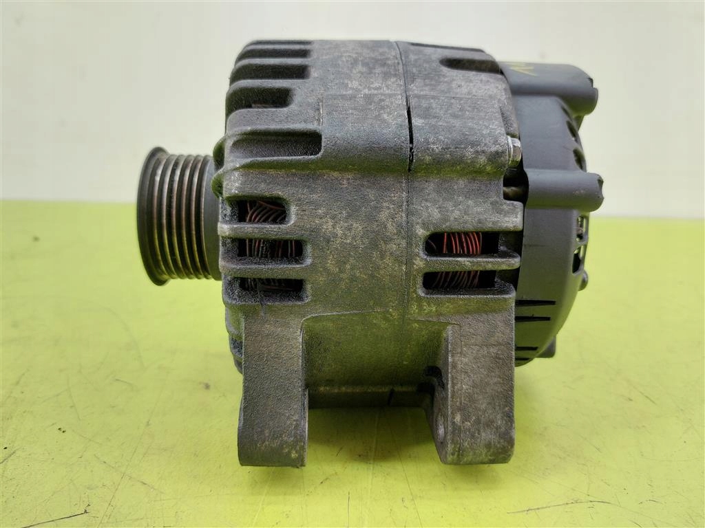 фото №1, Генератор citroen xsara picasso 1998-2012 2,0 дизель valeo 80a 2 pin